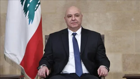 عون: نتطلع إلى تمديد قوات اليونيفيل لتعزيز الاستقرار في جنوب لبنان عون: نتطلع إلى تمديد قوات اليونيفيل لتعزيز الاستقرار في جنوب لبنان