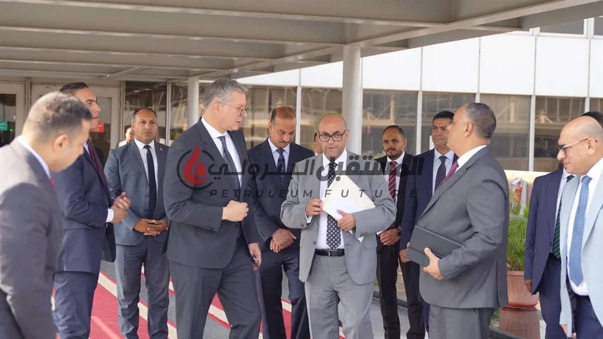 كريم بدوي يناقش مع قادة وممثلي جابكو جهود وتحديات رفع الإنتاج