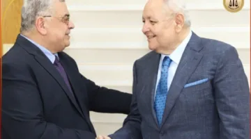 المستشار أحمد عبود يبارك رئيس مجلس الدولة بمناسبة توليه المنصب الجديد
