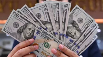 «أقل من 50 جنيهًا».. سعر الدولار يستمر في التراجع في نهاية التداولات اليوم