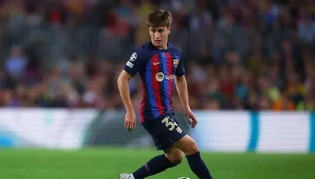 برشلونة يتجه نحو انتقال بابلو توري إلى مايوركا مع خيار إعادة الشراء