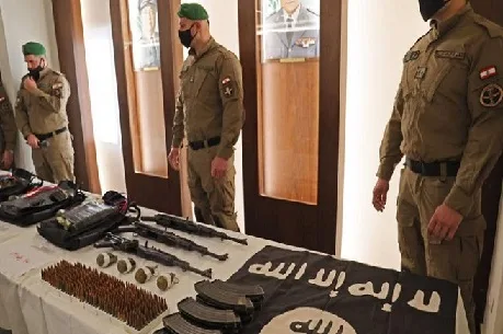 بيروت.. الجيش يعلن اعتقال قائد “داعش” في لبنان بيروت.. الجيش يعلن اعتقال قائد “داعش” في لبنان