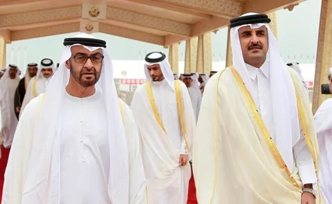 رئيس دولة الإمارات يقوم بزيارة إلى قطر رئيس دولة الإمارات يقوم بزيارة إلى قطر