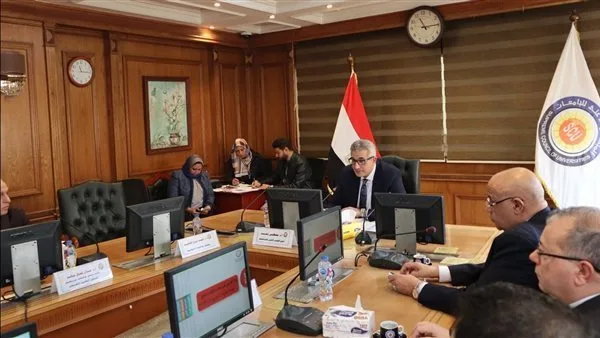 إصدارة طابع بريدي بمناسبة اليوبيل الماسي للمجلس الأعلى للجامعات إصدارة طابع بريدي بمناسبة اليوبيل الماسي للمجلس الأعلى للجامعات