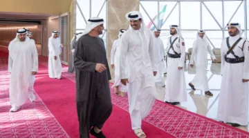 سمو الأمير: ناقشت مع رئيس الإمارات تعزيز الشراكة الممتازة بين البلدين والأوضاع المتصاعدة في المنطقة
