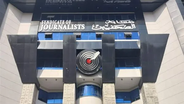 سيناريوهات تصعيد الأزمات في 4 عبد الخالق ثروت… وإحراج قائد القوة سيناريوهات تصعيد الأزمات في 4 عبد الخالق ثروت… وإحراج قائد القوة