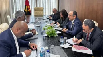 وزير قطاع الأعمال: الشركات المصرية جاهزة لتعزيز وجودها في السوق الأنجولية ومشاركة خبراتها
