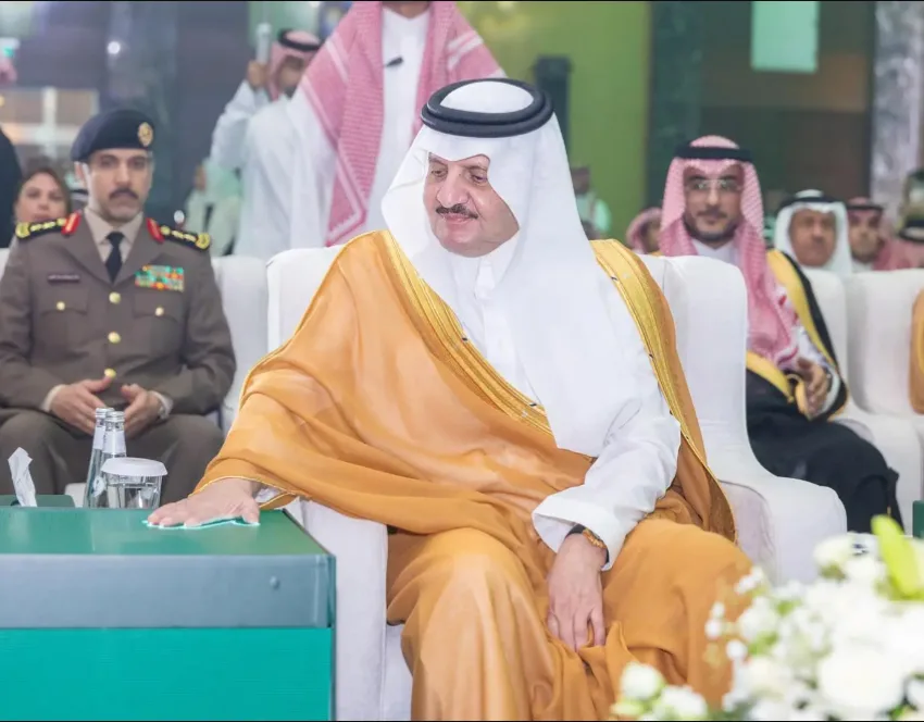 أمير المنطقة الشرقية يشرف على حفل تدشين وجهة لازورد في الخُبر أمير المنطقة الشرقية يشرف على حفل تدشين وجهة لازورد في الخُبر