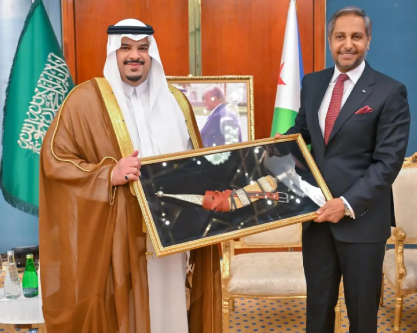 نائب أمير الرياض يحضر حفلة سفارة جمهورية جيبوتي نائب أمير الرياض يحضر حفلة سفارة جمهورية جيبوتي