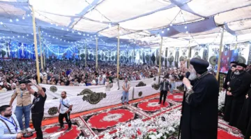 آلاف من سكان منطقة العصافرة يرحبون بالبابا تواضروس .. صور