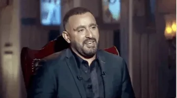 بلاغ رسمي ضد الفنان أحمد السقا بتهمة الاعتداء على طليقته مها الصغير وسائقها في 6 أكتوبر.