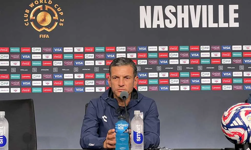 مدرب باتشوكا: ما يجذبني في الهلال.. والإحباط يسيطر بسبب الفرص الضائعة