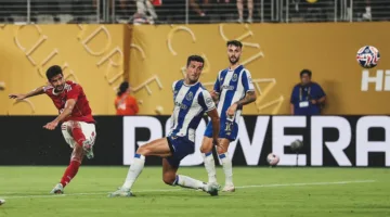 “بن رمضان” .. اللاعب التونسي الذي تألق في بدايته مع الأهلي في كأس العالم للأندية