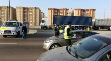 حملات تنظيم المرور واسعة النطاق على الطرق الرئيسية في القاهرة والجيزة