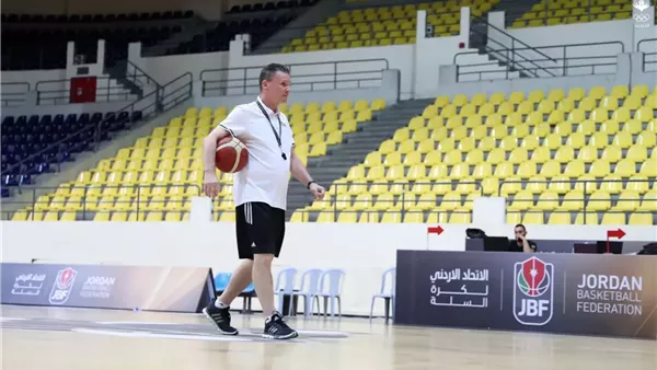 الأميركي ستيبينغ يتولى مهمة تدريب منتخب سوريا لكرة السلة الأميركي ستيبينغ يتولى مهمة تدريب منتخب سوريا لكرة السلة