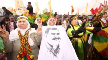 قصص الأمهات الكرديات تبرز الجانب الإنساني في إعلان إنهاء حزب العمال