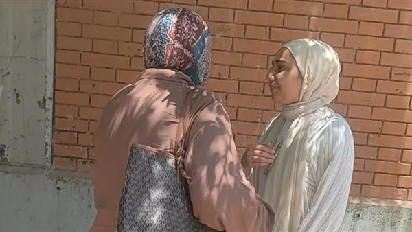 طالبات الثانوية يواجهن انهيارًا أمام اللجان بسبب صعوبة أسئلة اختبار الفيزياء