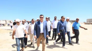 وزير الإسكان يزور مشروع بحيرات نيو مارينا ووصولات الطرق في “مارينا الساحل الشمالي”