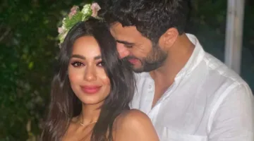 لقطة م touching لابنة رحمة رياض، عالية، مع والدها الكسندر علوم