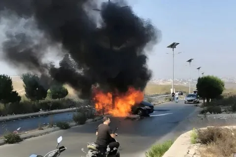 خروج عن اتفاقية وقف إطلاق النار: استشهاد شخصين وإصابات نتيجة غارتين إسرائيليتين استهدفتا جرافة ودراجة نارية في جنوب لبنان