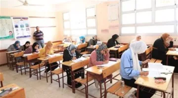 طلاب الثانوية العامة 2025: تحديات امتحان الفيزياء وراحة مادة التاريخ