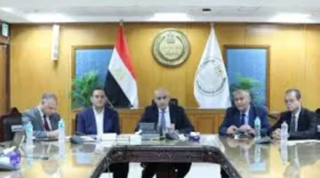 عبد اللطيف يثني على جهود المنظمين لعمليات الامتحانات