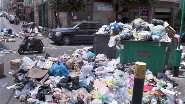 نفاد المازوت يهدد بتزايد تراكم النفايات في بعض المناطق بدءًا من الغد نفاد المازوت يهدد بتزايد تراكم النفايات في بعض المناطق بدءًا من الغد