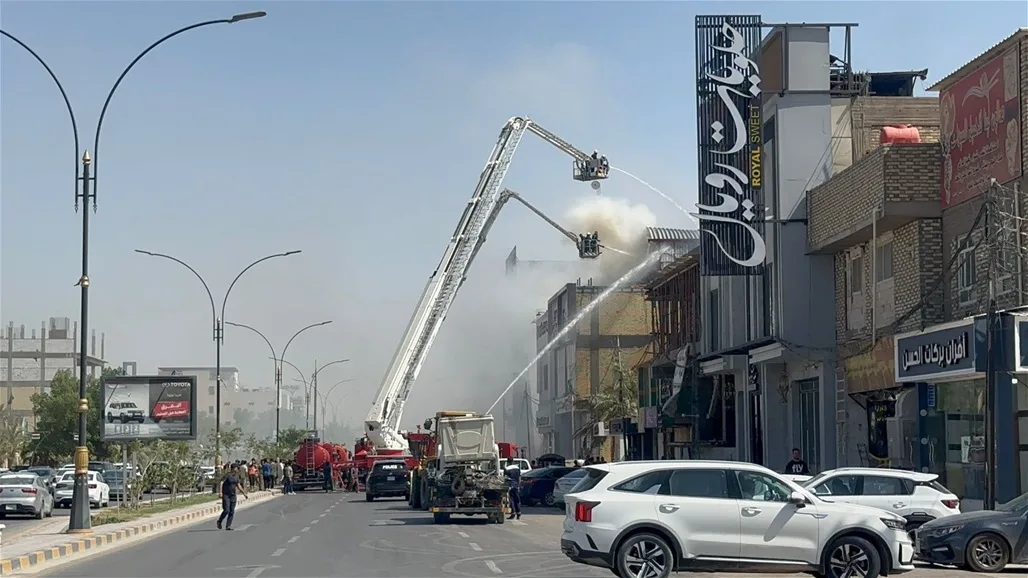 بمشاركة 10 فرق إطفاء، جهاز الدفاع المدني في النجف يبدأ في إخماد حريق في مولدة كهربائية