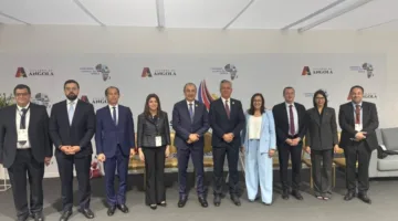 وزير الأعمال يبحث مع وزير الاستثمار المغربي سبل تعزيز الشراكة الاقتصادية بين الدول العربية والأفريقية