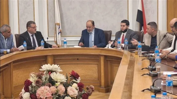رئيس قسم المستلزمات الطبية: معرض الصحة الأفريقي 2025 يعد خطوة متقدمة لتعزيز العلاقات الاقتصادية لمصر مع الخارج.