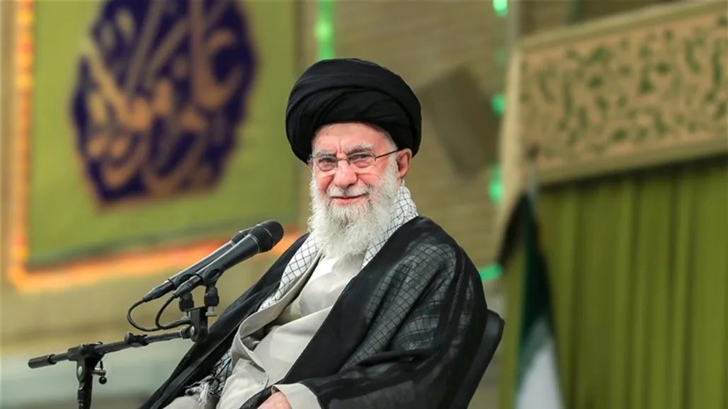 بالعبرية: السيد خامنئي يرسل تحذيرًا قويًا. بالعبرية: السيد خامنئي يرسل تحذيرًا قويًا.
