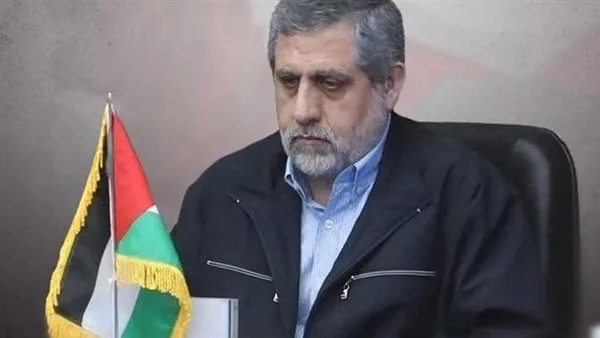 الحرس الثوري الإيراني يعلن عن مقتل أحد قادته البارزين.