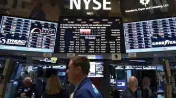 زيادة مؤشرات الأسهم الأمريكية واقتراب إس آند بي 500 من قمته التاريخية