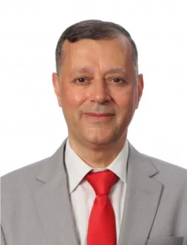طه درويش: عن سنوات الضياع وأعوام التشتت في المدن الجافة طه درويش: عن سنوات الضياع وأعوام التشتت في المدن الجافة