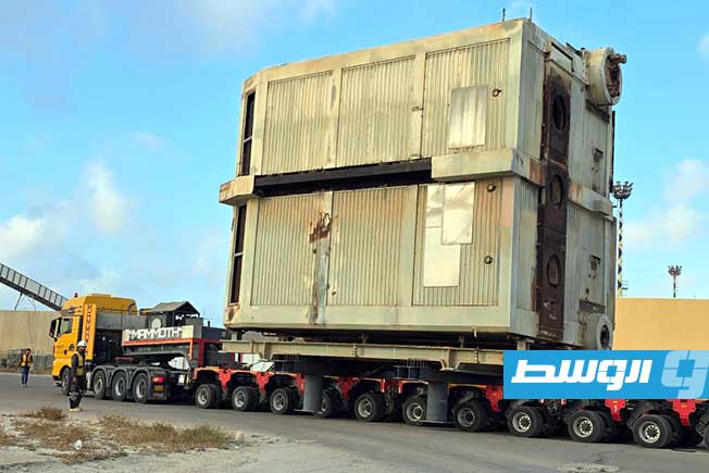 جانب من نقل الغلاية «SG-1011 B» بمصنع اليوريا إلى ساحة الخردة، الخميس 26 يونيو 2025 (الشركة الليبية للأسمدة)