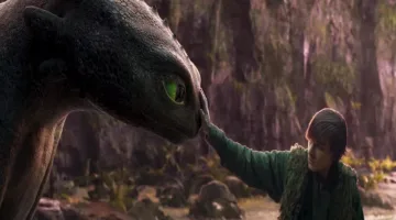 الإصدار الواقعي من فيلم “How to Train Your Dragon” يحتفظ بصدارة إيرادات شباك التذاكر.