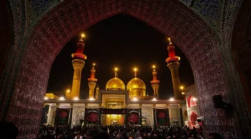 لحظة تبديل أعلام الإمامين الكاظمين عليهما السلام
