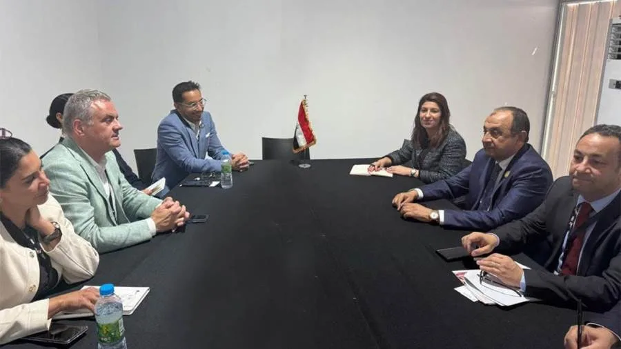 وزير الأعمال العام يلتقي بمؤسسات تمويل وشركات أمريكية رائدة خلال قمة الأعمال الأمريكية الأفريقية في أنجولا وزير الأعمال العام يلتقي بمؤسسات تمويل وشركات أمريكية رائدة خلال قمة الأعمال الأمريكية الأفريقية في أنجولا