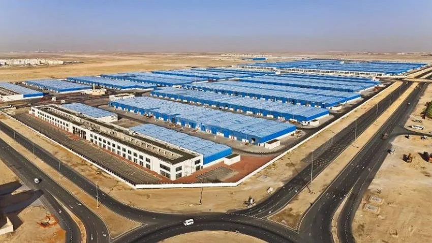 مصر تعزز اقتصادها من خلال إعادة تنظيم المناطق الصناعية: نبض الصناعة في قلب الدولة مصر تعزز اقتصادها من خلال إعادة تنظيم المناطق الصناعية: نبض الصناعة في قلب الدولة