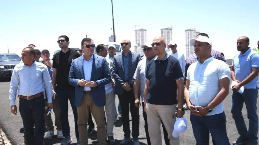 وزير الإسكان يزور المدينة التاريخية والواجهة البحرية بالعلمين الجديدة