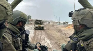 مسؤول إسرائيلي يزعم أن ترامب ونتنياهو توافقا على إنهاء النزاع في غزة خلال أسبوعين.. ولابيد يصرح: “فشلنا في غزة والحرب وصلت إلى نقطة الانسداد”