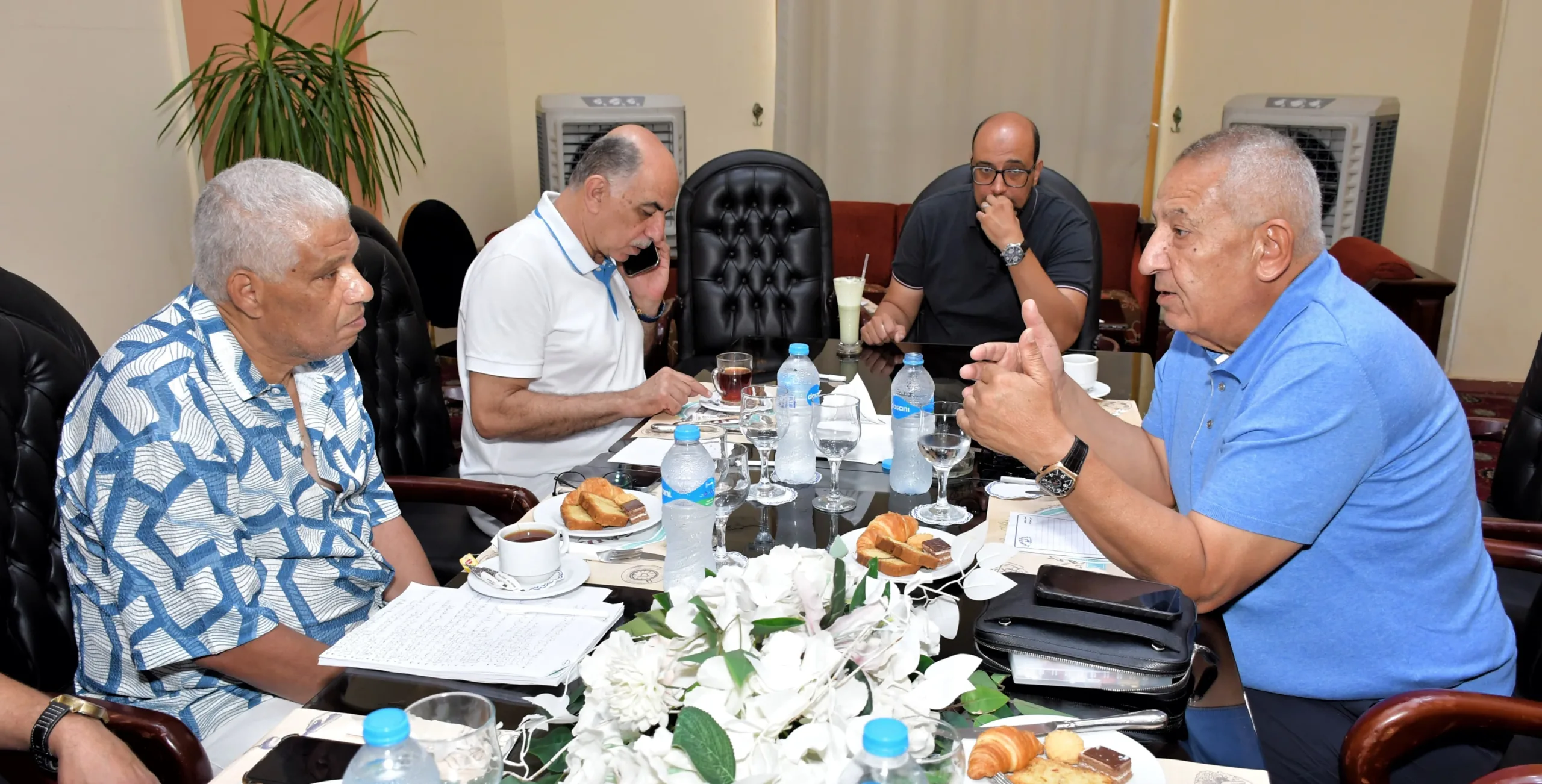 ميمي عبد الرازق يتولى رئاسة لجنة التخطيط في النادي المصري ميمي عبد الرازق يتولى رئاسة لجنة التخطيط في النادي المصري