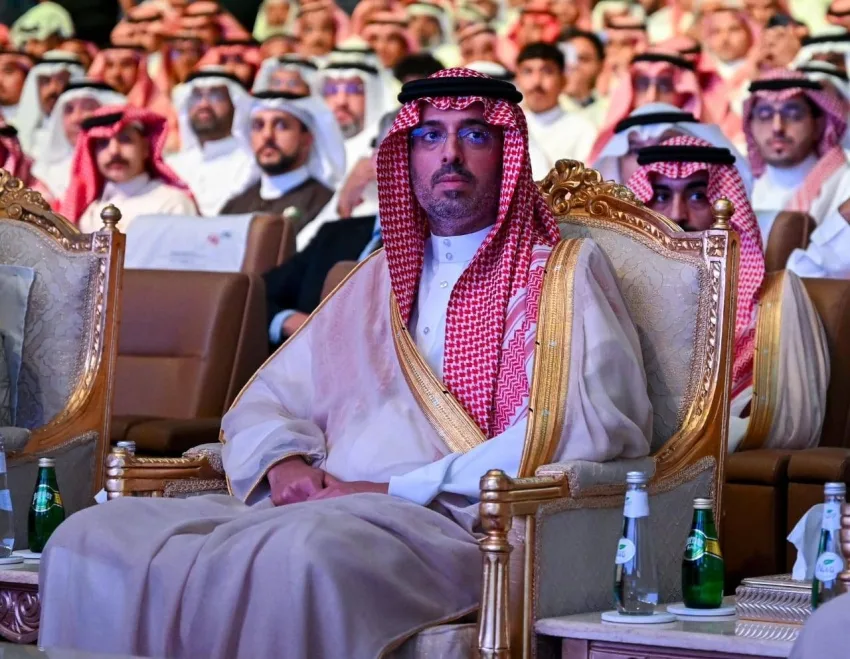محافظ جدة يحضر مراسم تخرج الدفعة الثالثة من برنامج البحر الأحمر للتدريب المهني