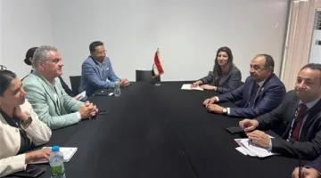 وزير الأعمال يسعى مع الشركات الكبرى لتعزيز الاستثمارات الأمريكية في مصر.