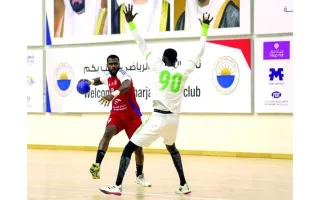 «يد الشارقة» تُبقي على خدمات الصانعي وفايز