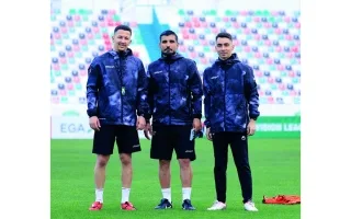 نادي الإمارات يمدّد عقد المدرب بدر طبيب وفريقه الفني.