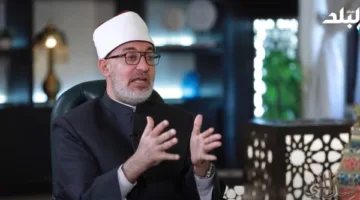هل يمكن اعتبار المسح بالمناديل المبللة بديلاً عن الوضوء؟ الفتوى تحسم الجدل.