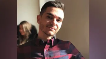 تهنئة للدكتور أحمد حسن الحاج محمد من بلدة برج الشمالي بمناسبة حصوله على درجة الدكتوراه في الطب ونجاحه في امتحان الكلوكيوم اللبناني.