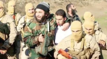 الجهادي المتهم بحرق الطيار الأردني لم يظهر أي علامة ندم أثناء محاكمته في السويد