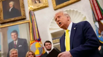 البيت الأبيض يرفض الإفصاح عن كيفية تقليل تبادل المعلومات الاستخباراتية مع الكونغرس.